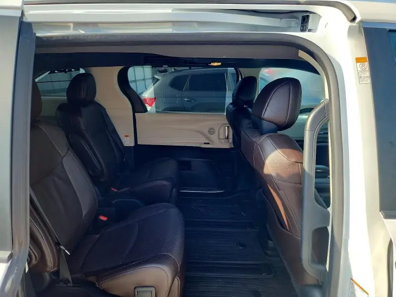 2024 TOYOTA SIENNA PLATINUM 7-PASSENGER  