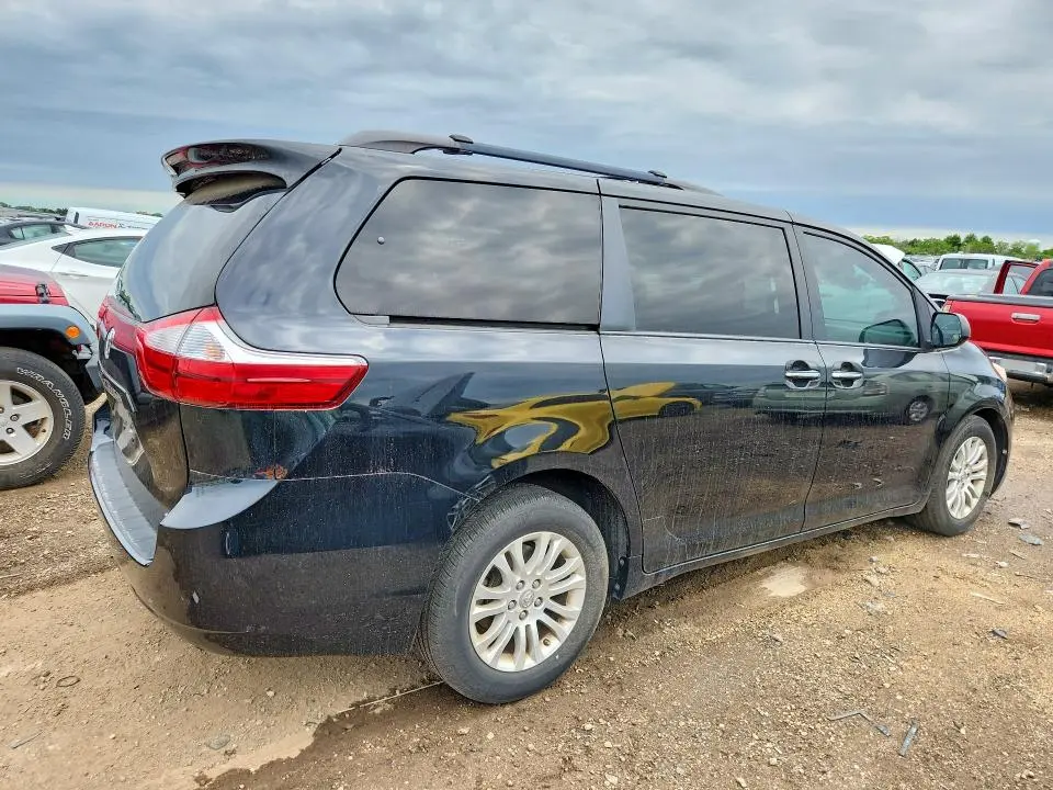 2017 TOYOTA SIENNA XLE 8-PASSENGER  