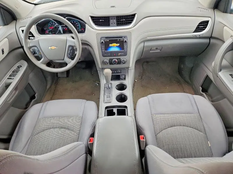 2013 CHEVROLET TRAVERSE LS  