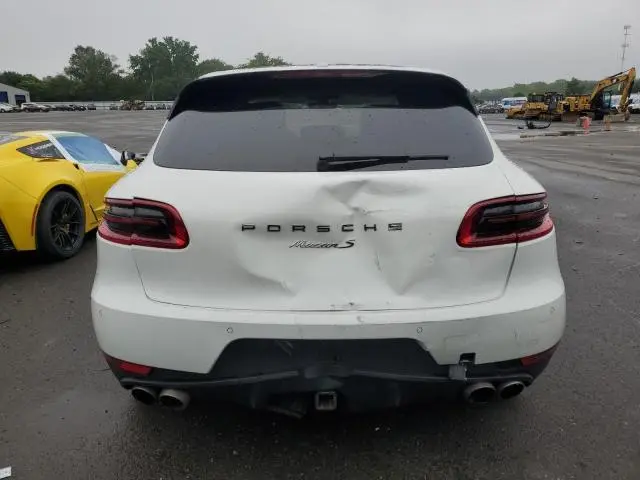 2016 PORSCHE MACAN S  