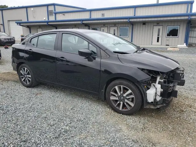 2022 NISSAN VERSA SV  