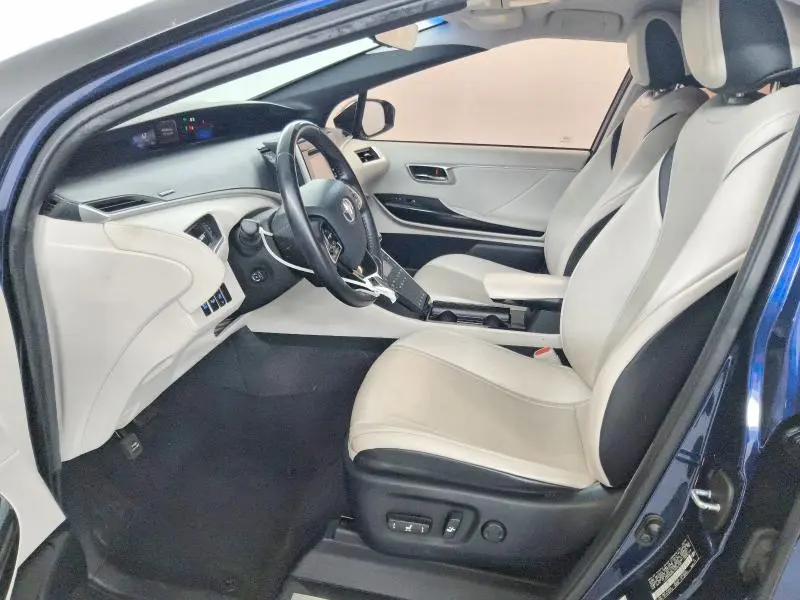 2020 TOYOTA MIRAI BASE  