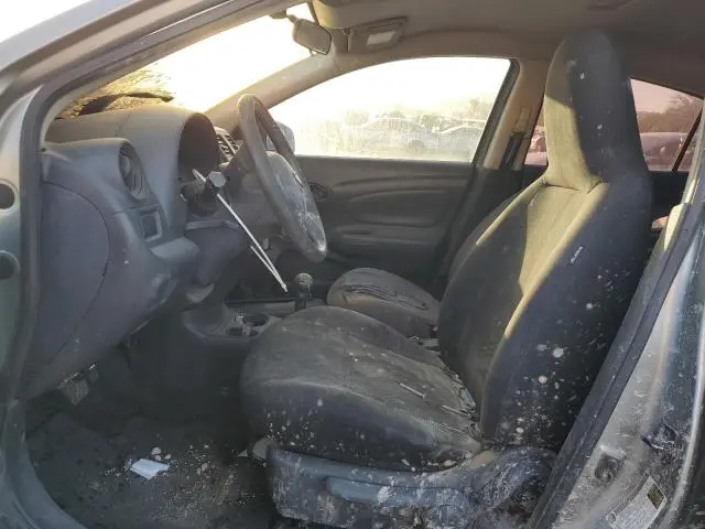 2013 NISSAN VERSA S  