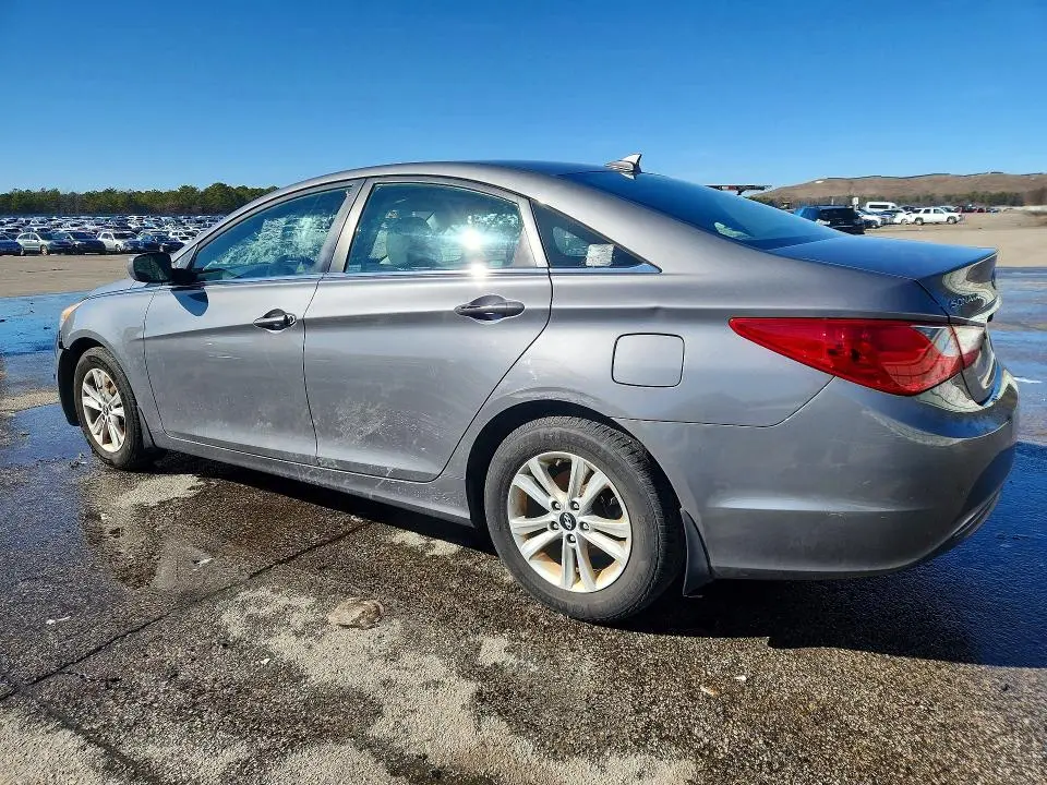 2012 HYUNDAI SONATA GLS  