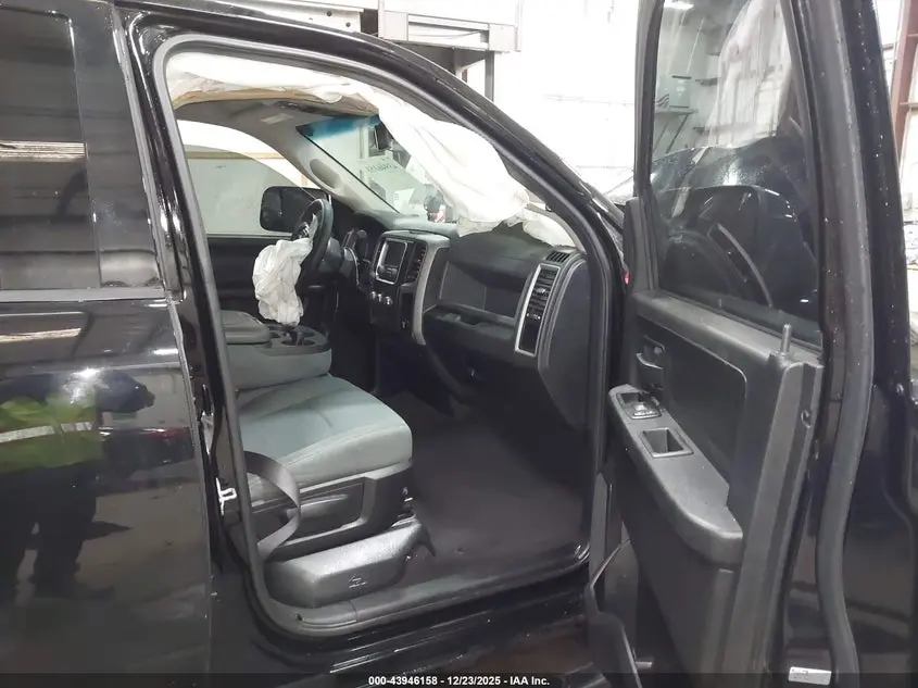 2014 RAM 1500 EXPRESS