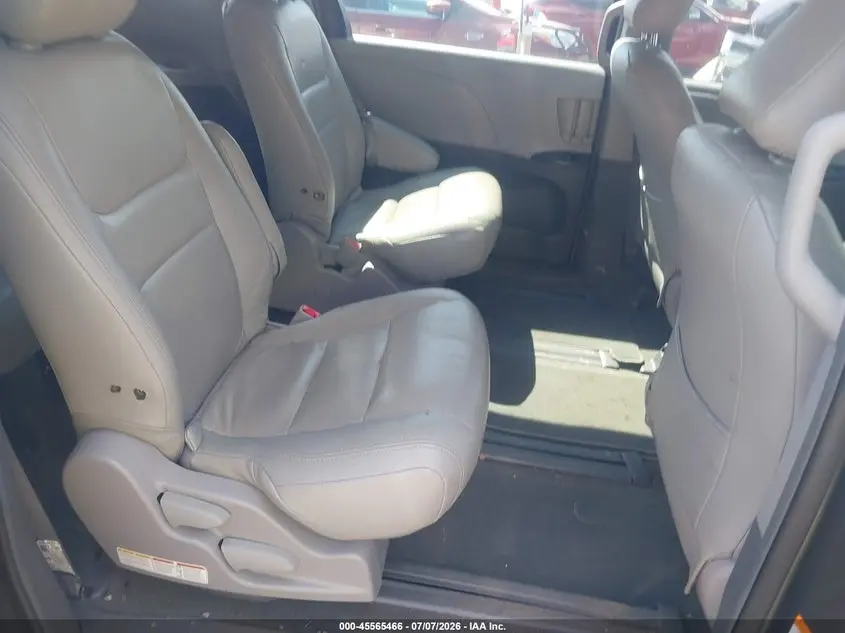 2018 TOYOTA SIENNA L 7 PASSENGER