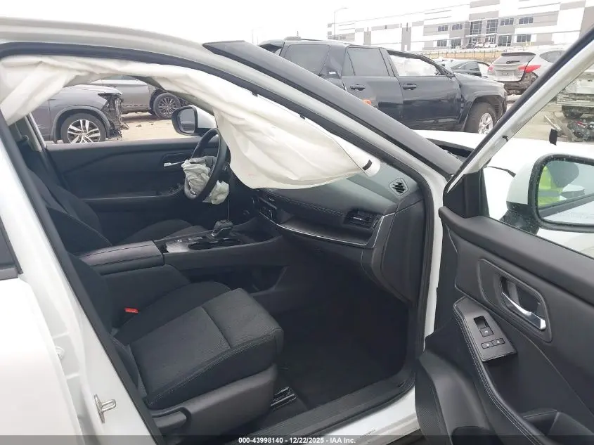 2024 NISSAN ROGUE SV FWD