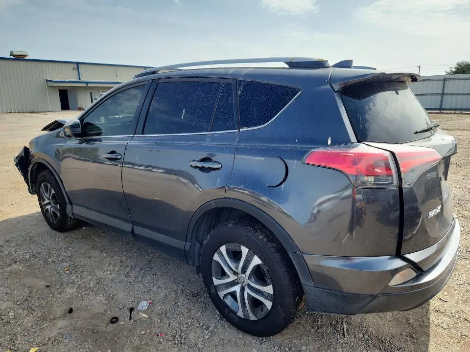 2018 TOYOTA RAV4 LE  