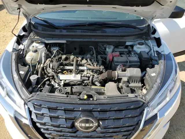 2022 NISSAN KICKS S  