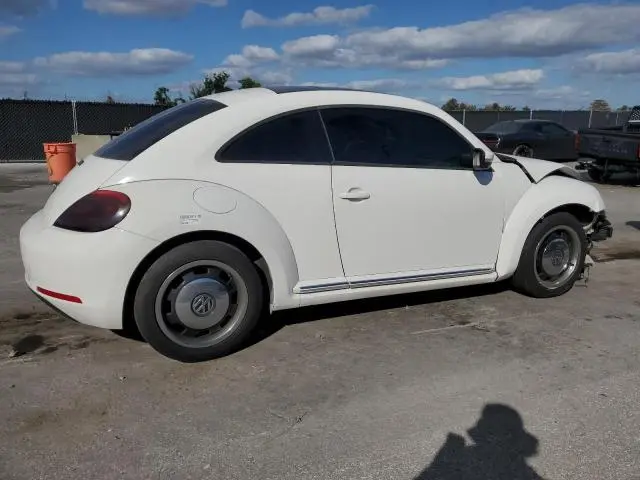 2013 VOLKSWAGEN BEETLE   