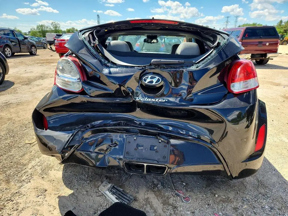 2013 HYUNDAI VELOSTER BASE  