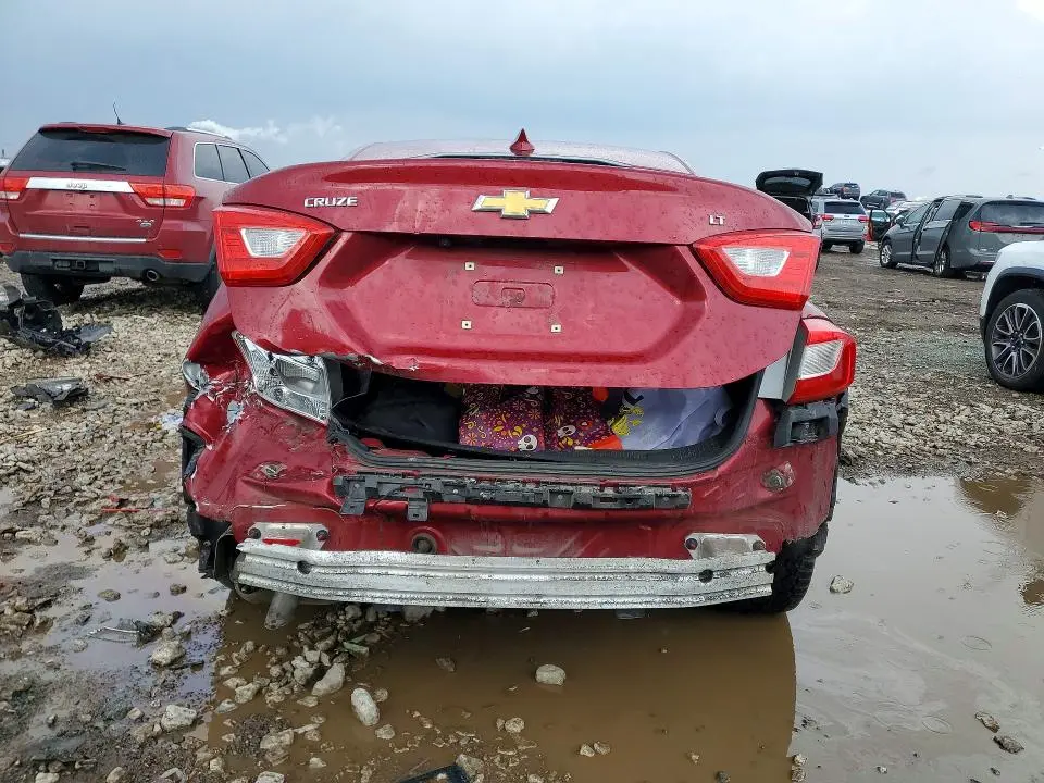 2017 CHEVROLET CRUZE LT  