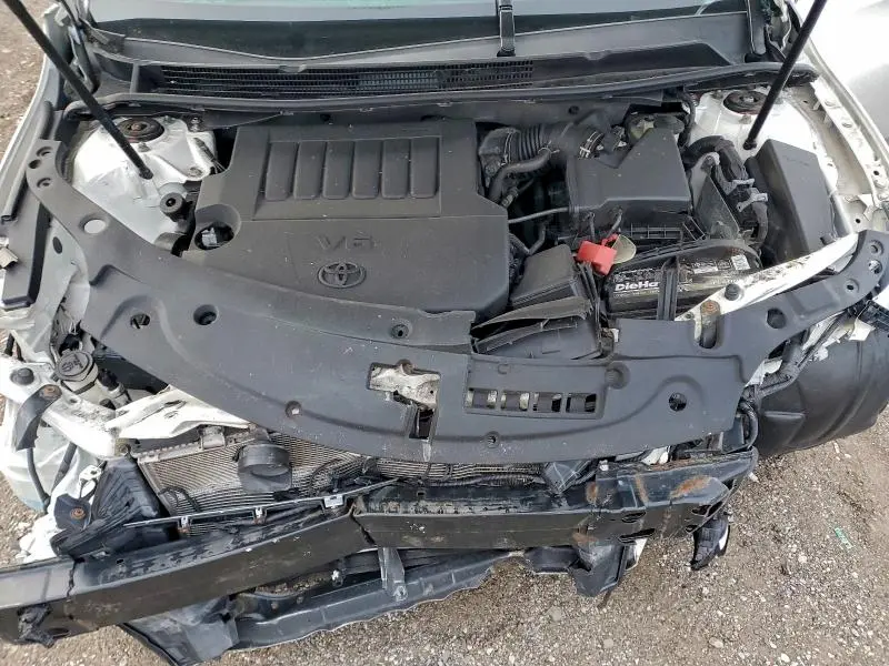 2015 TOYOTA AVALON XLE  