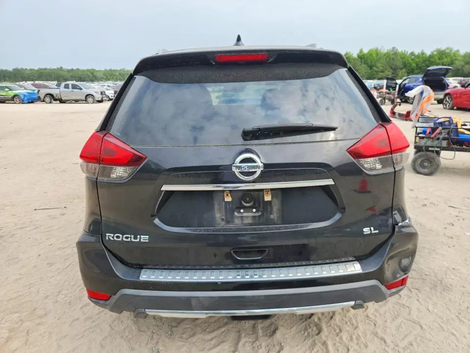 2017 NISSAN ROGUE SL  