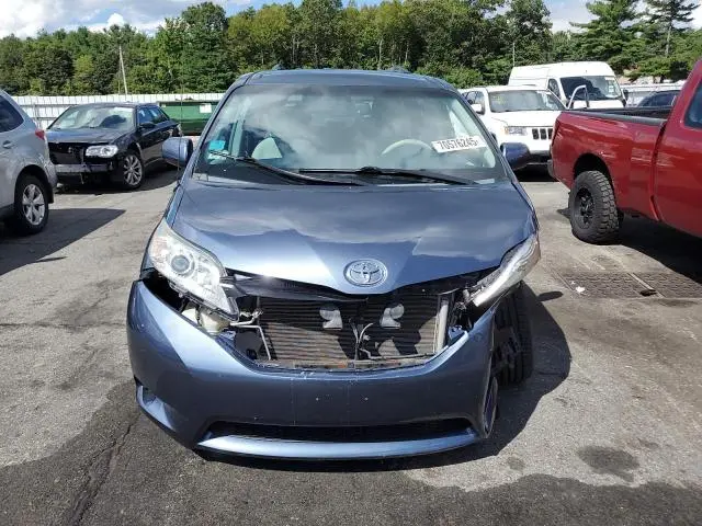 2014 TOYOTA SIENNA LE  
