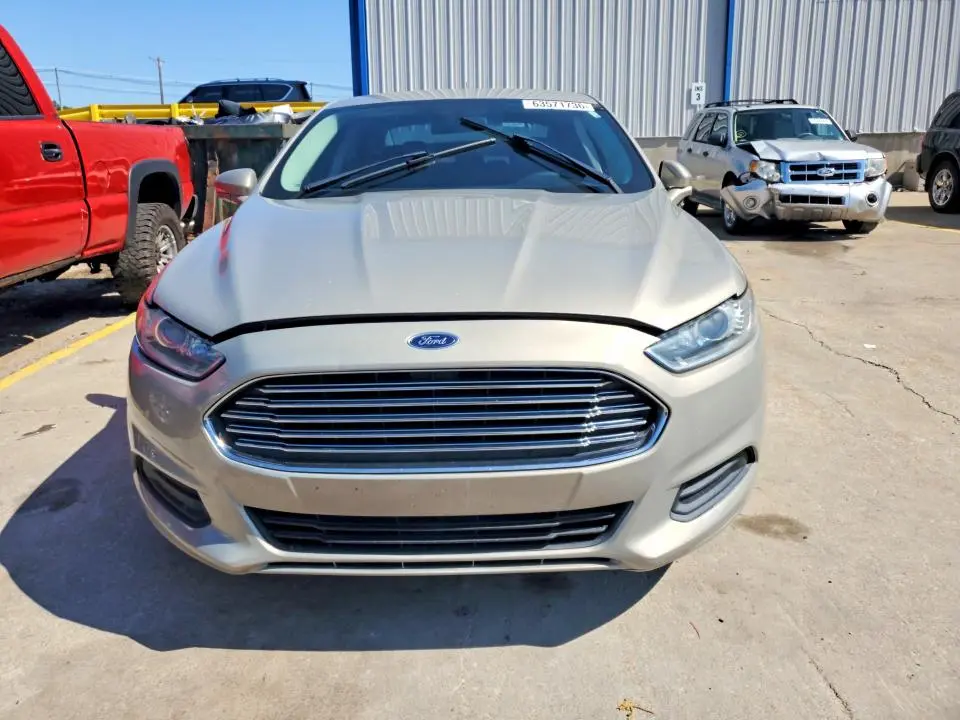 2015 FORD FUSION SE  