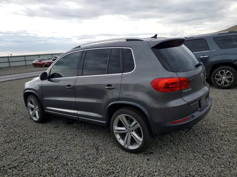 2014 VOLKSWAGEN TIGUAN S  