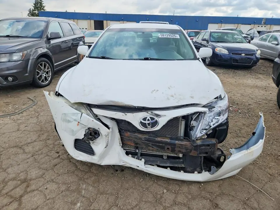 2011 TOYOTA CAMRY LE  
