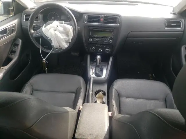 2012 VOLKSWAGEN JETTA SE  