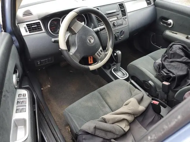 2011 NISSAN VERSA S  