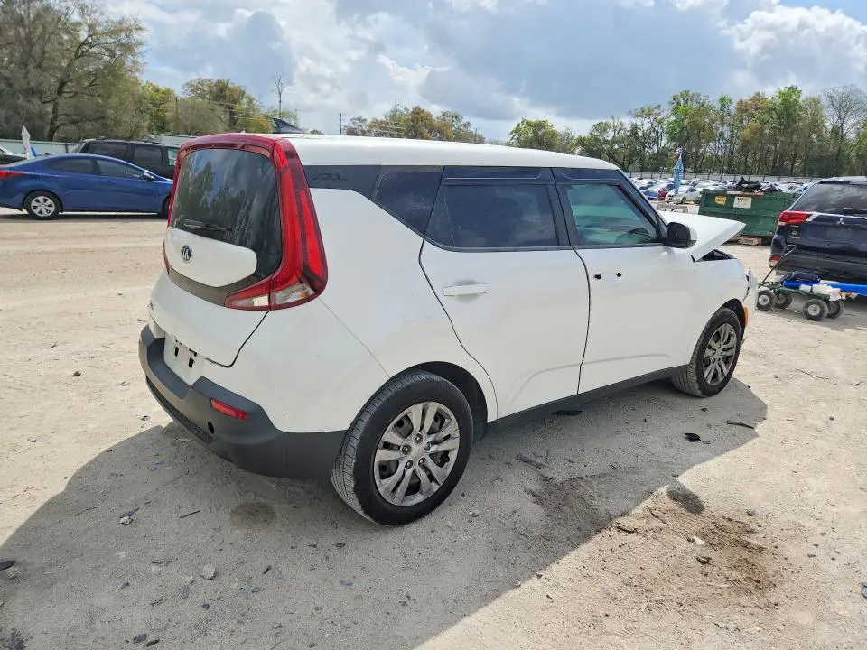2020 KIA SOUL LX  