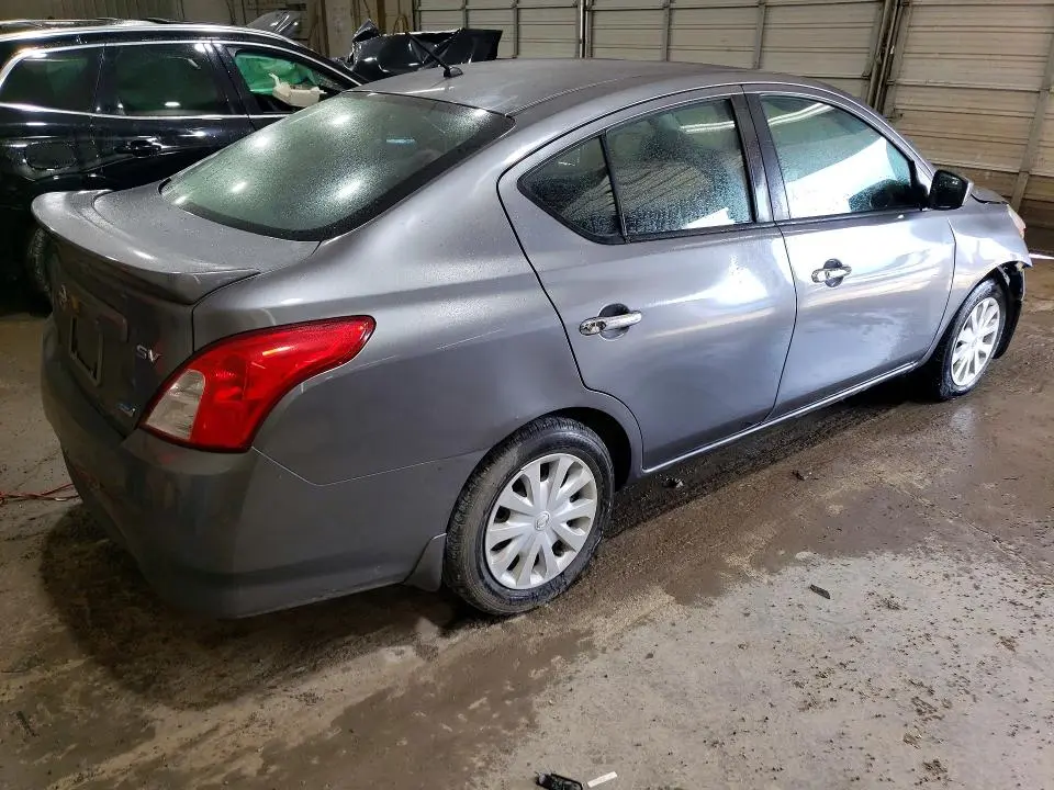 2016 NISSAN VERSA 1.6 SV  