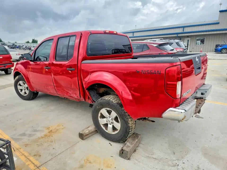 2010 NISSAN FRONTIER SE V6  