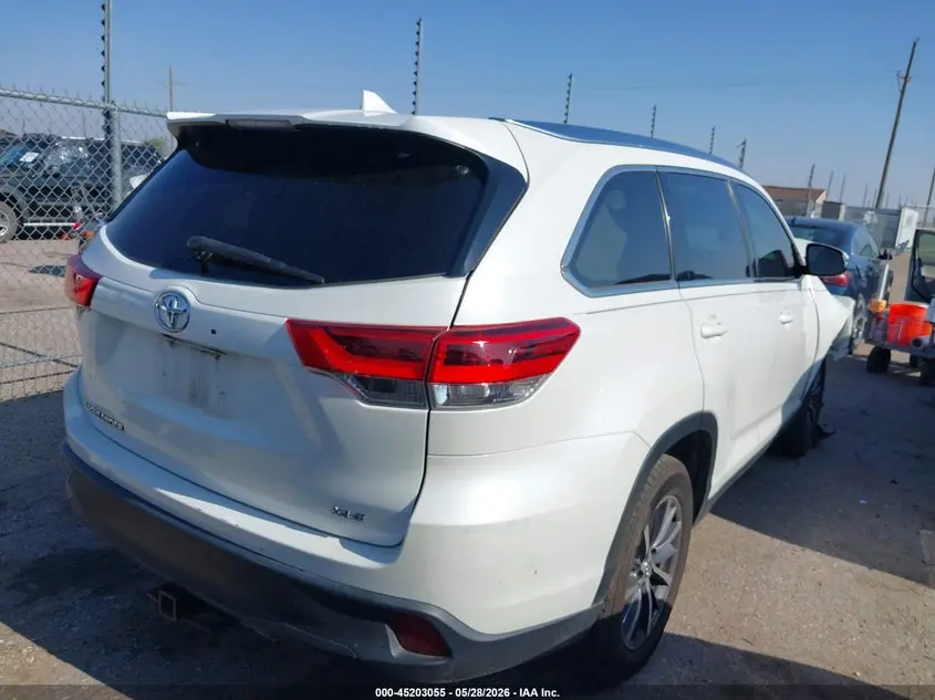 2019 TOYOTA HIGHLANDER XLE