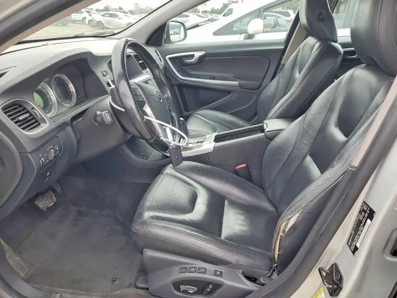 2012 VOLVO S60 T5  