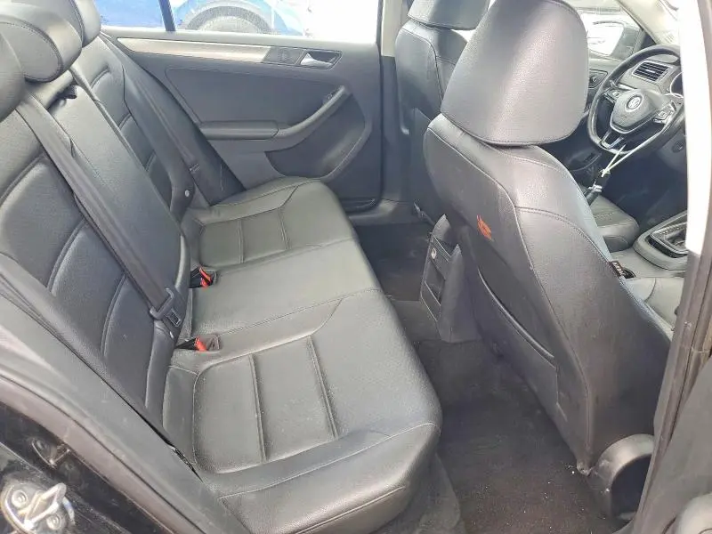 2015 VOLKSWAGEN JETTA SE  