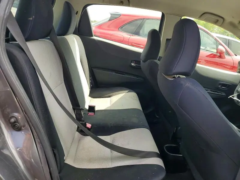 2012 TOYOTA YARIS 5-DOOR LE  