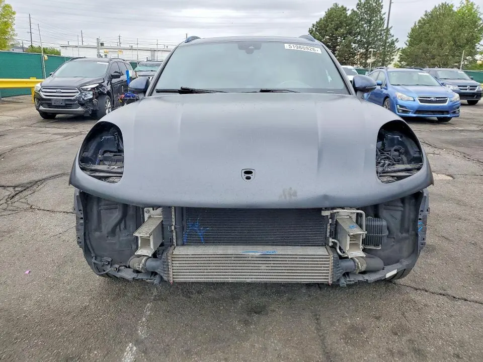 2021 PORSCHE MACAN   