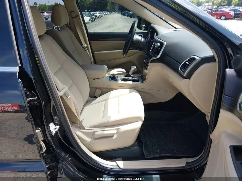 2019 JEEP GRAND CHEROKEE LAREDO E 4X4