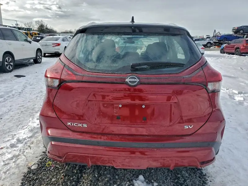 2024 NISSAN KICKS SV  