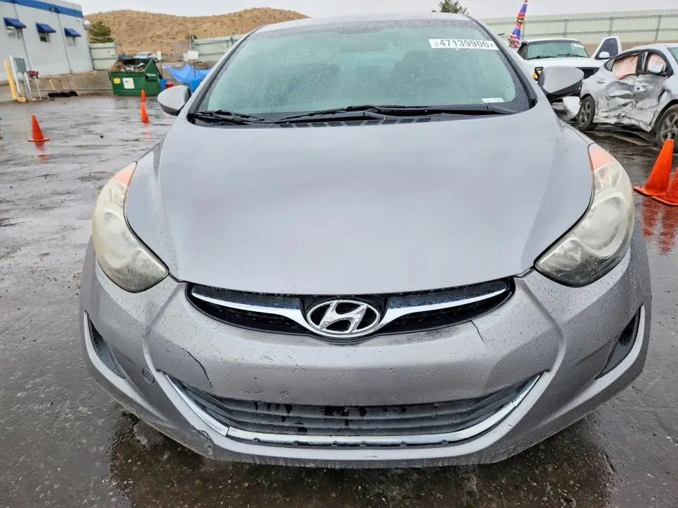 2011 HYUNDAI ELANTRA   