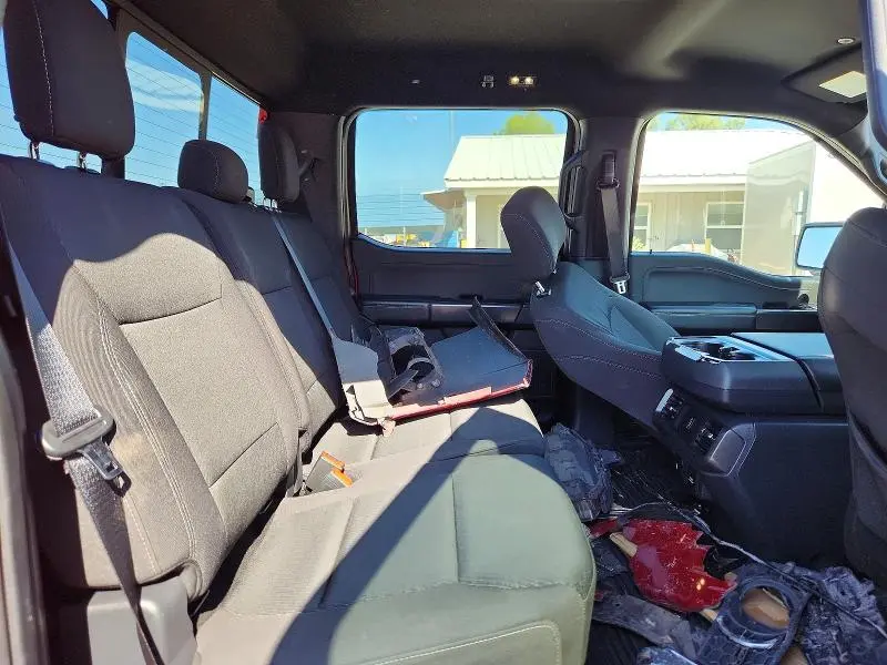 2024 FORD F150 XLT  