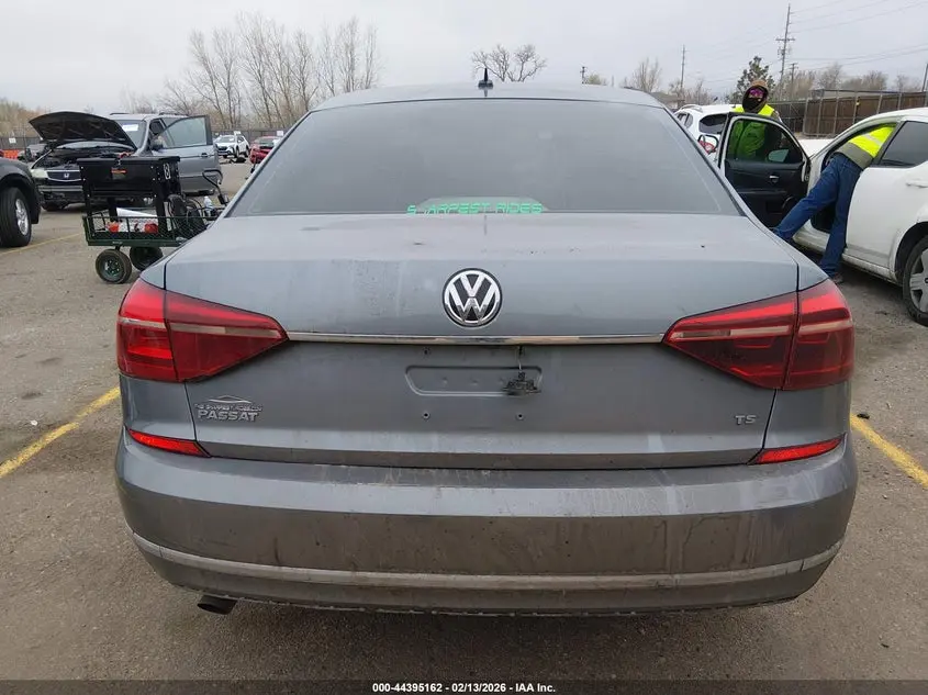 2017 VOLKSWAGEN PASSAT 1.8T S