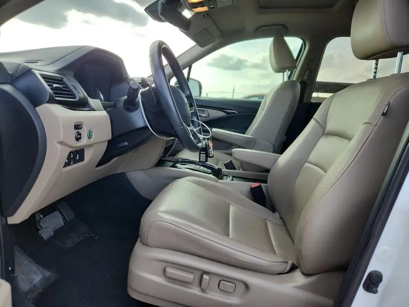 2020 HONDA PILOT TOURING  