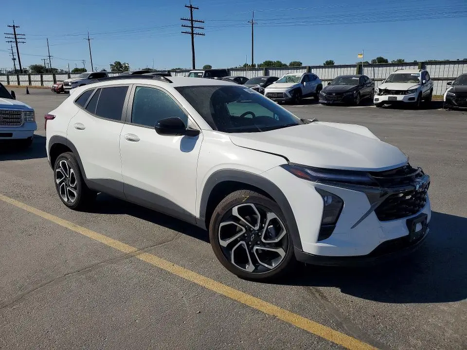 2025 CHEVROLET TRAX 2RS  