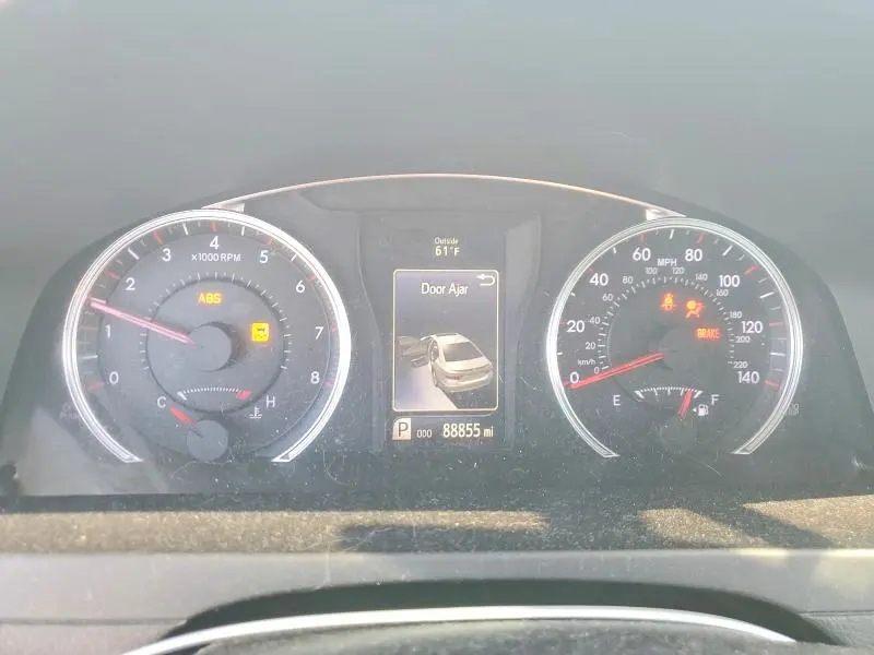 2017 TOYOTA CAMRY SE  
