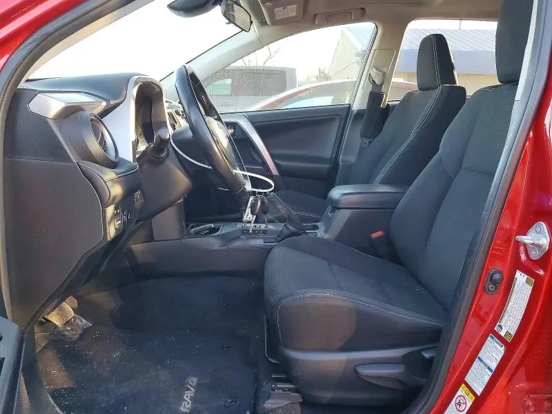 2017 TOYOTA RAV4 XLE  