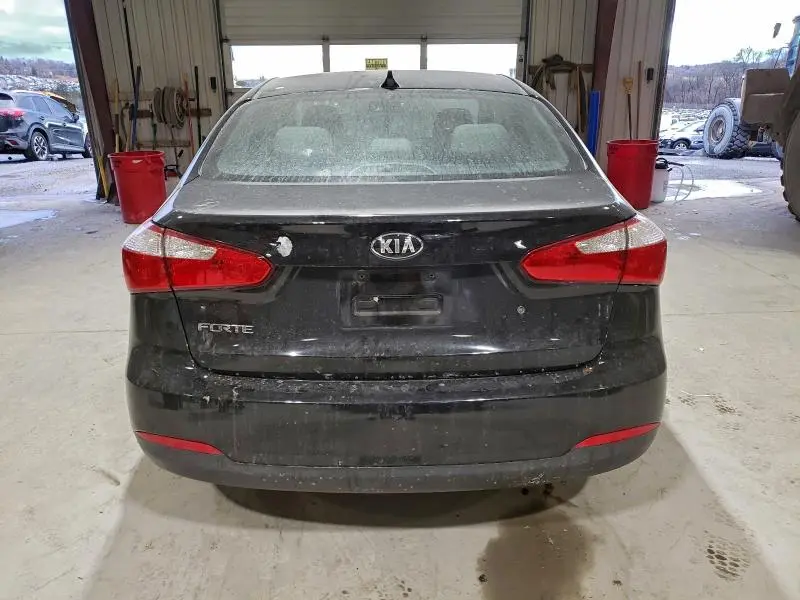 2015 KIA FORTE LX  
