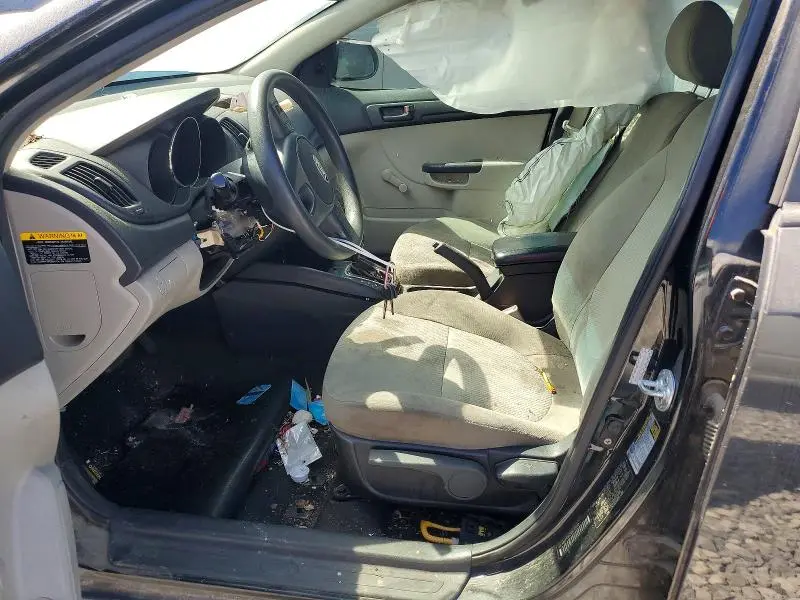2013 KIA FORTE LX  