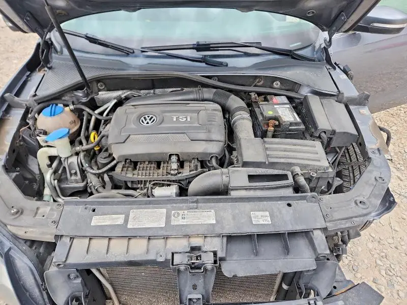 2014 VOLKSWAGEN PASSAT S  