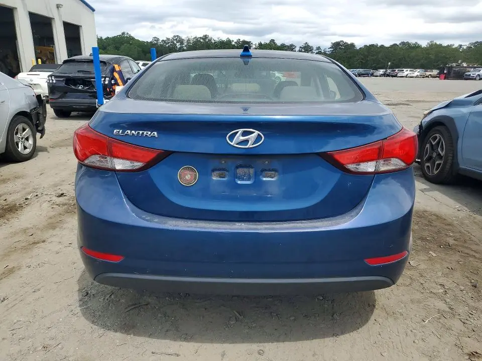 2014 HYUNDAI ELANTRA SE  