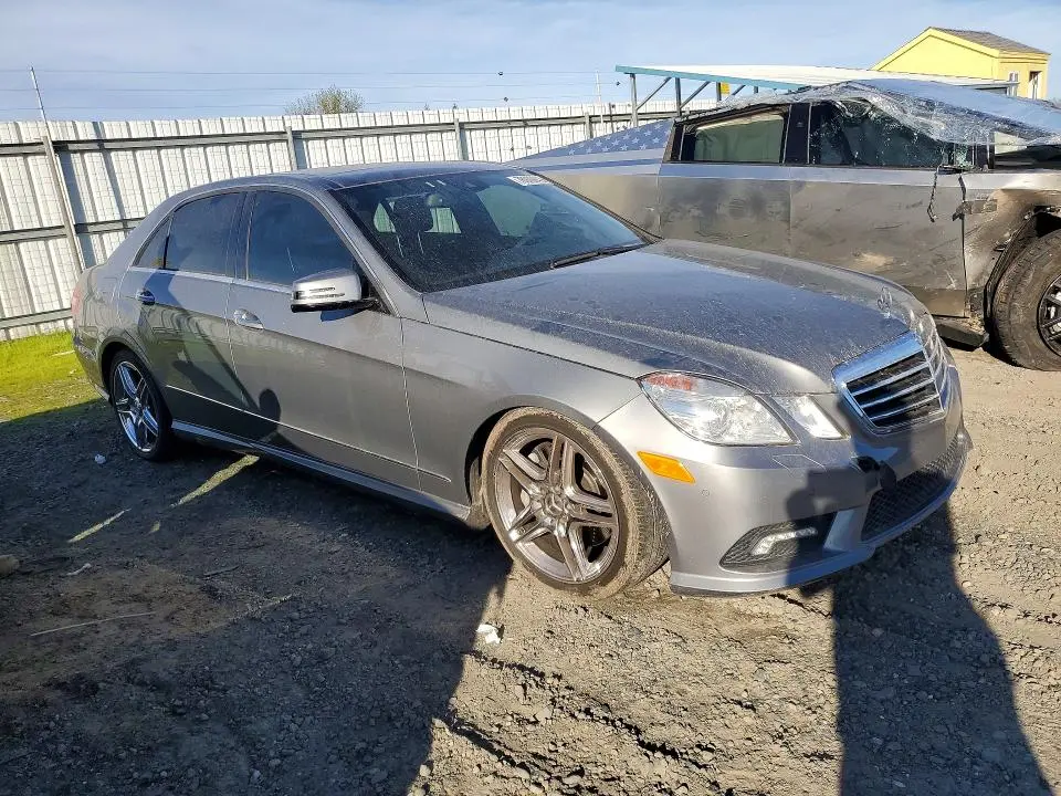 2011 MERCEDES-BENZ E 550  