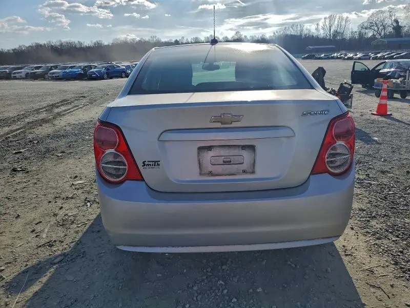 2016 CHEVROLET SONIC LS  