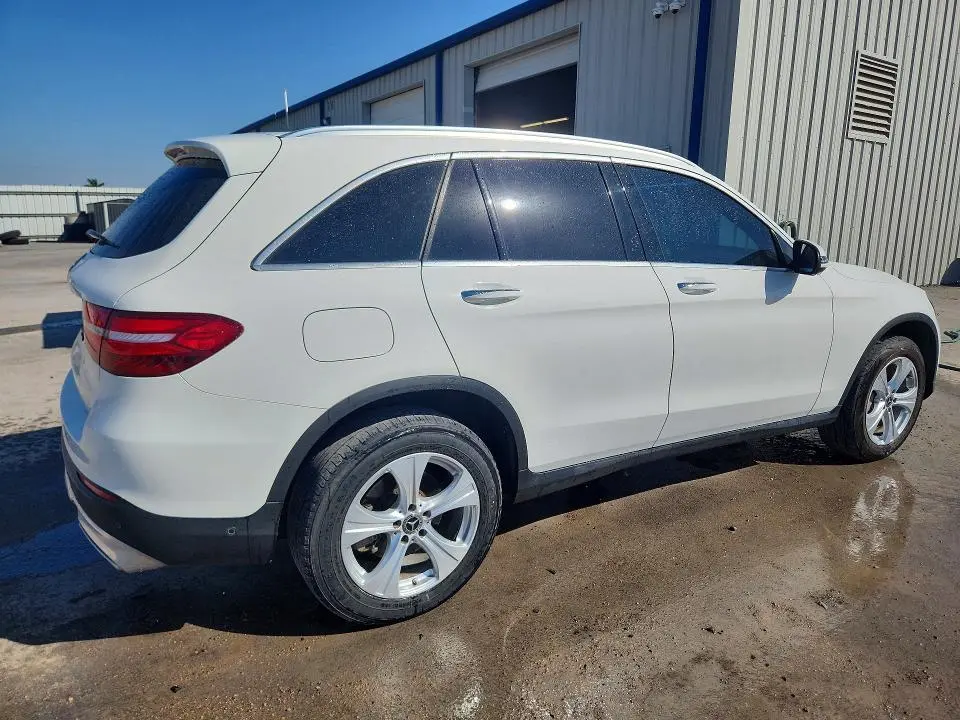 2018 MERCEDES-BENZ GLC 300  