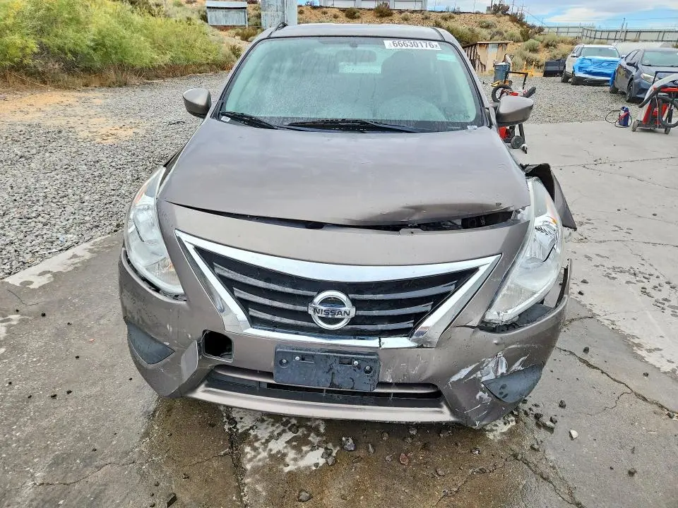 2016 NISSAN VERSA 1.6 SV  