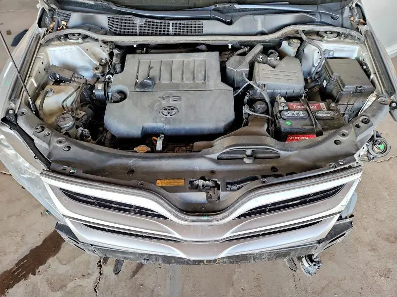 2013 TOYOTA VENZA LE  